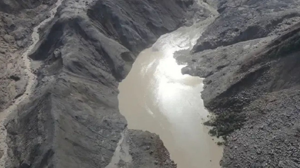 “Saatli Bomba” Denilen Doğal Baraj Çöktü: Nepal’de Acil Tahliye Alarmı