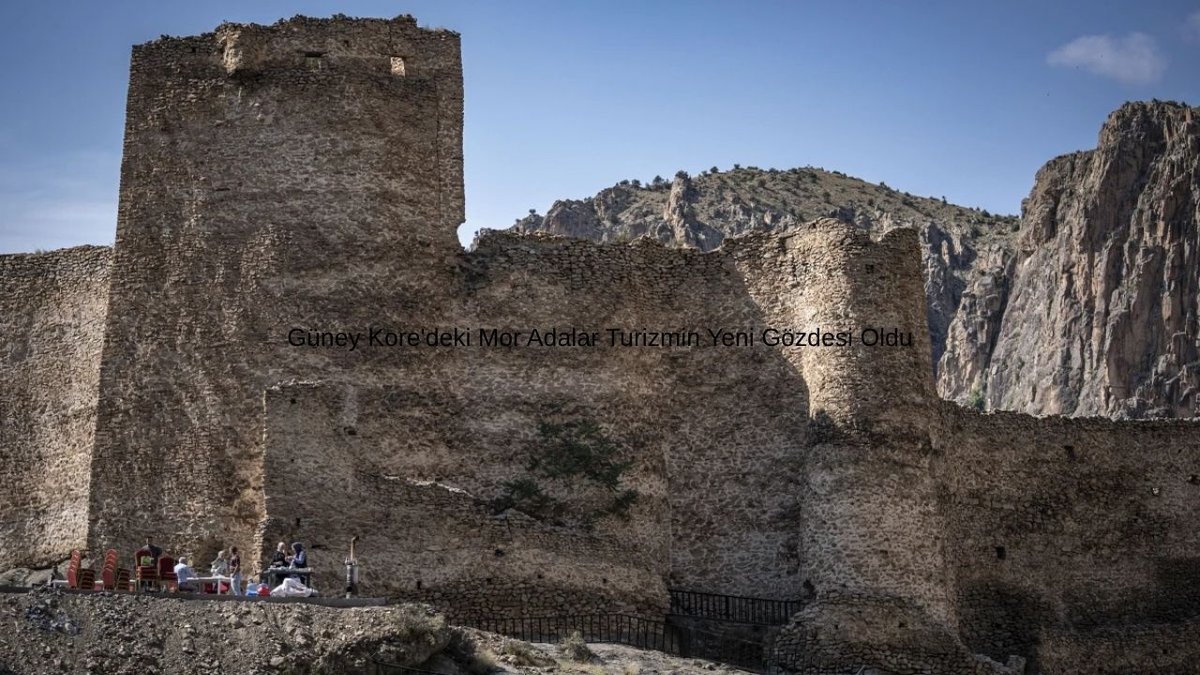 Erzurum'daki Tarihi Engüzekkapı Kalesine Ulaşım Kolaylaştı