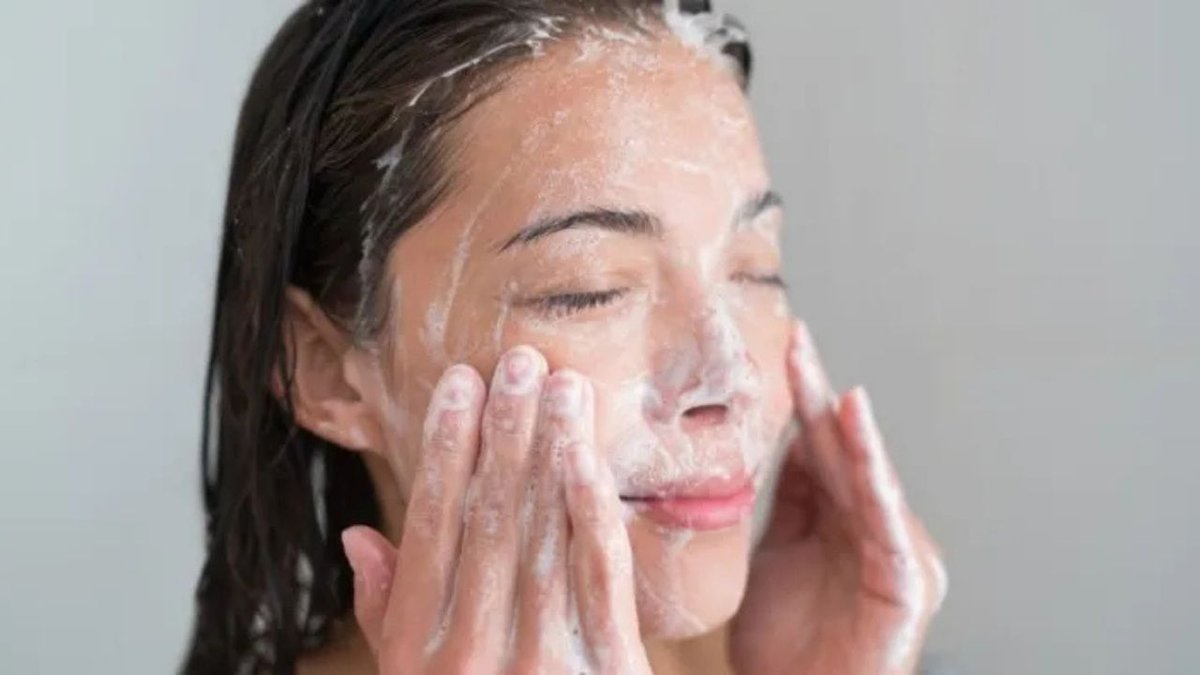 Kimyasal Peeling İle Güneşin Zararlarını Gidermek Mümkün