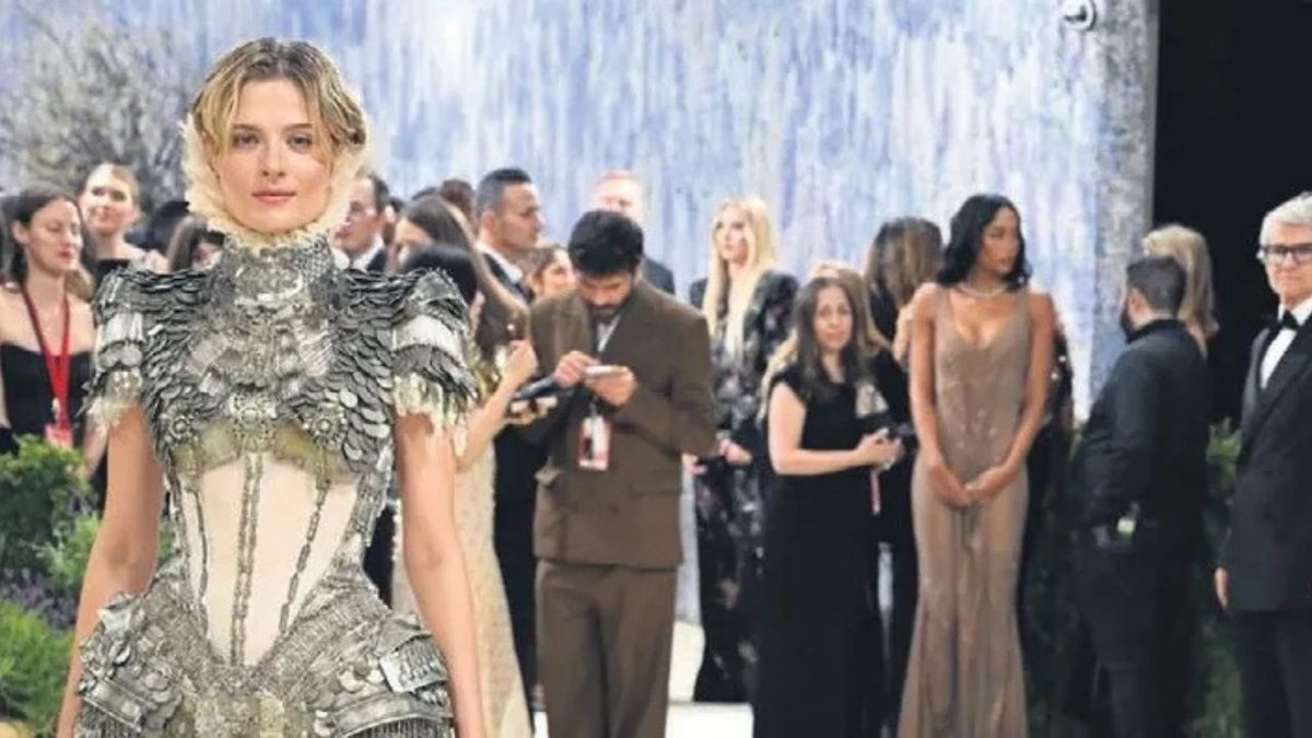 Türk Tasarımcılar 2026 Met Gala'da Sanat Temasıyla Parladı