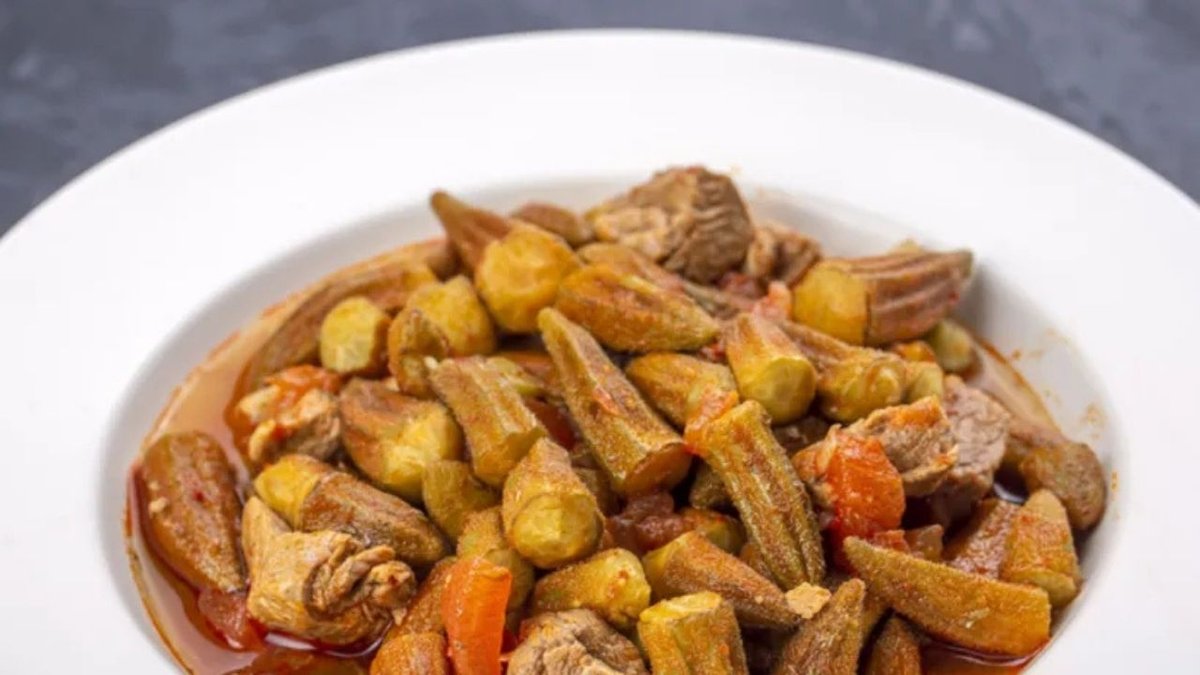 Bamya Yemeği Tarifi: Mevsiminde Eşsiz ve Geleneksel Bir Yemek