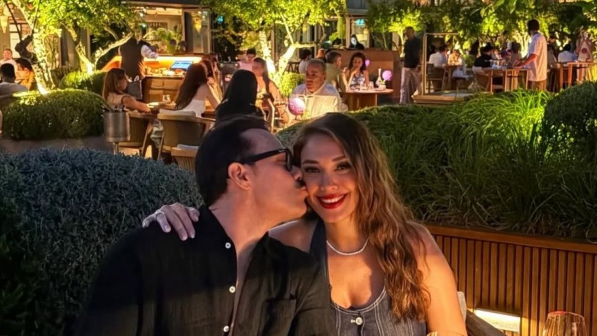 Magazin Dünyasının Örnek Çifti Zuhal Topal Ve Korhan Saygıner’den 18 Yıllık Aşk Kutlaması
