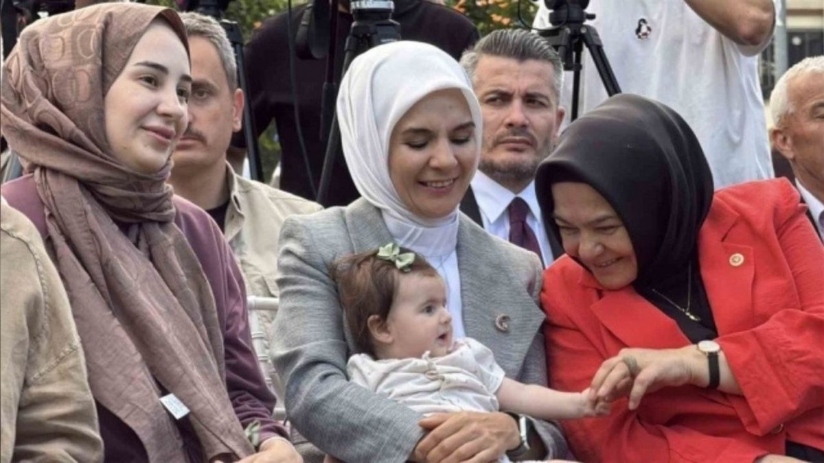 Bakan Göktaş’ın Eskişehir Ziyaretinde Minik Konuklar Ve Önemli Mesajlar