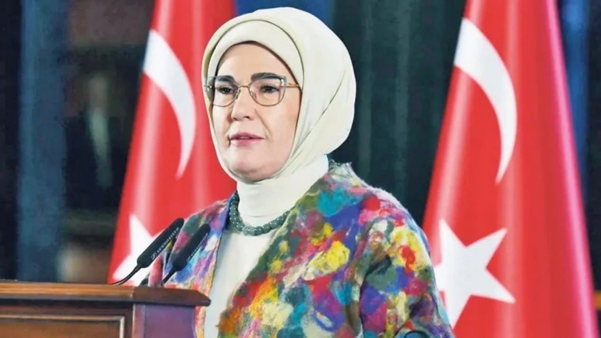 Emine Erdoğandan 15 Temmuz Mesajı Birlik Ve Beraberlik Vurgusu