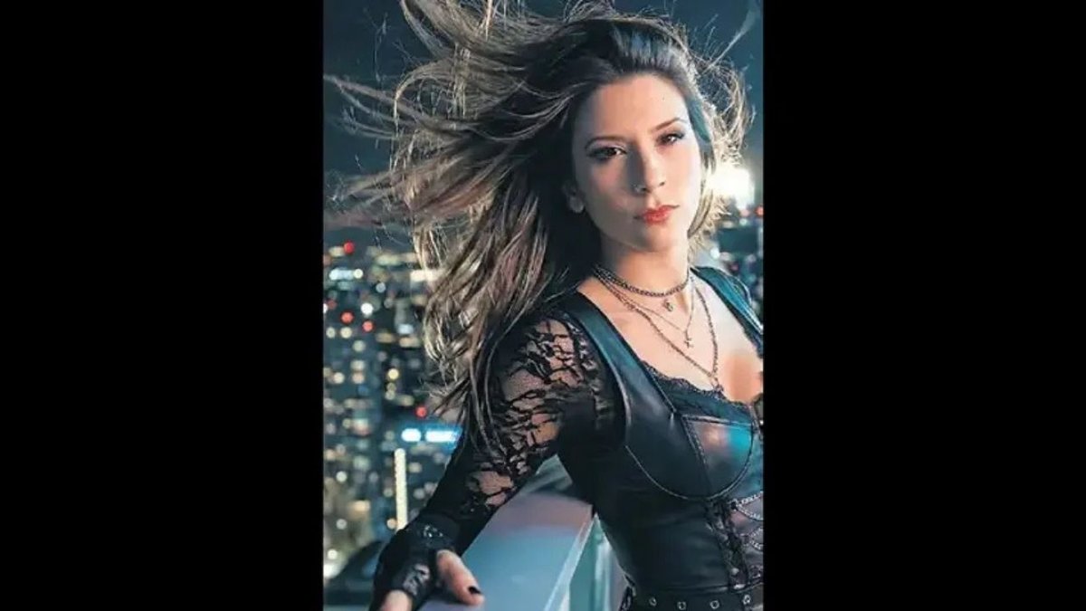 Alya Şahin’den Yeni Single: “Bir Cadde” Duygusal Bir Hikâyeyi Müzikle Anlatıyor