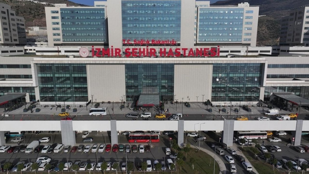 İzmir'e 1800 Yataklı İkinci Şehir Hastanesi Geliyor