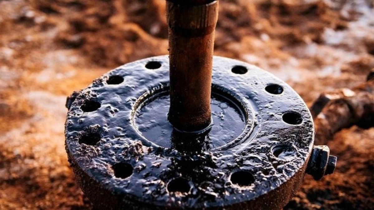 Hürmüz Boğazı'ndaki Gerilim: Petrol Fiyatları 130 Doları Bulabilir