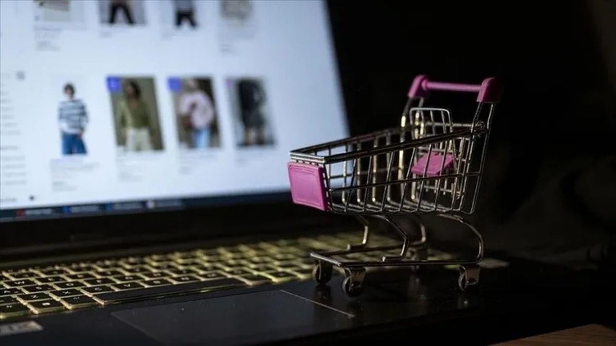 E-Ticarette İlgi Çeken Görüntü: Hangi Sektörde Kim Ne Kadar Harcadı?