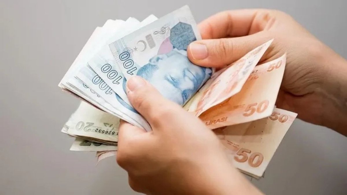 Emeklilere İki Kat Ödeme Sevinci: Maaş ve İkramiye Hesaplarda