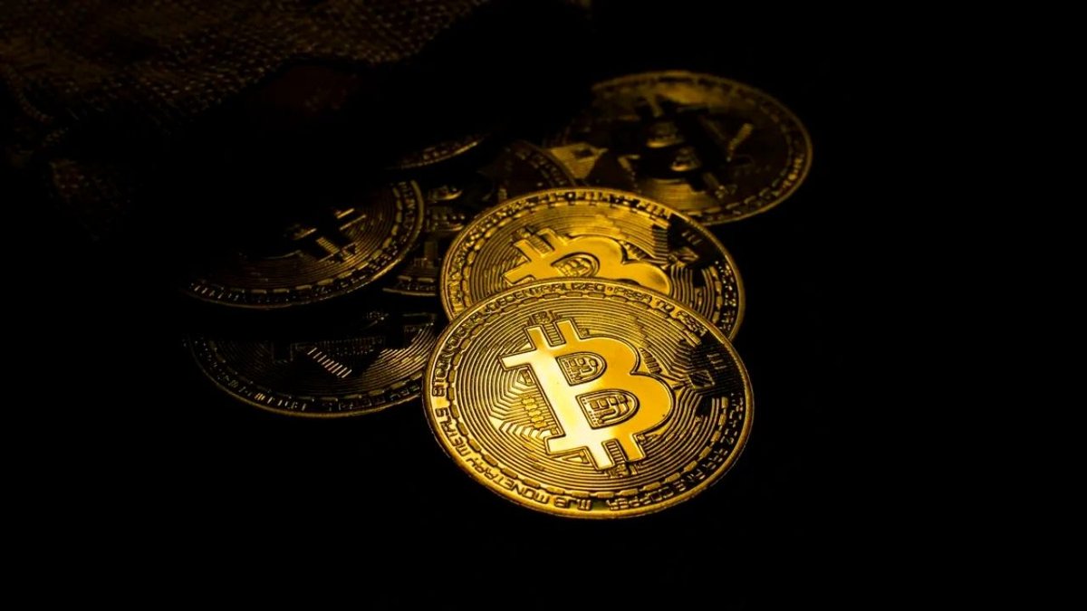 Bitcoin Yeniden Yükselişte! Kripto Piyasasında 77 Bin Dolar Direnci Korundu