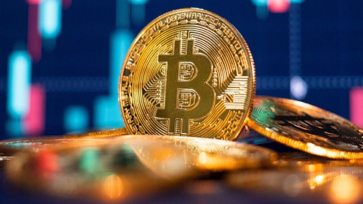 Bitcoin Haftayı Ekside Kapattı! Fed Baskısı ve Jeopolitik Belirsizlik Kripto Piyasasını Sarstı