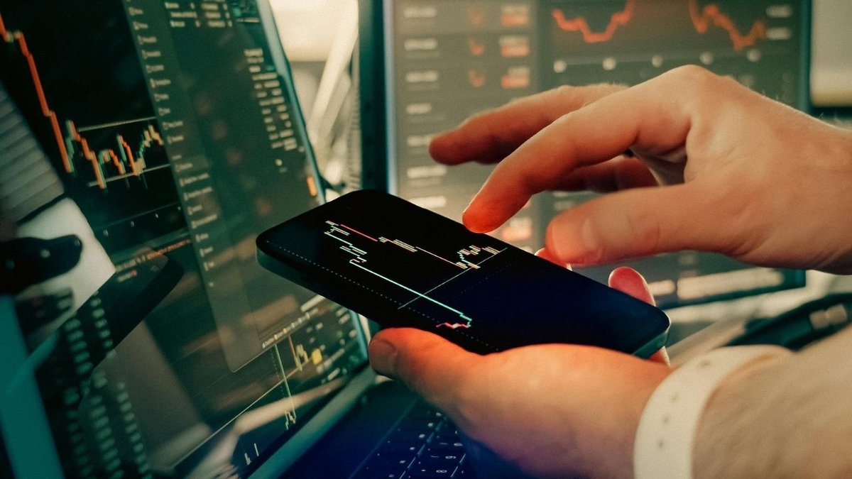 Borsa İstanbulda Pozitif Açilis Bist 100 Yukselisle Gune Basladi Piyasalar Temkinli Ilerleiyor