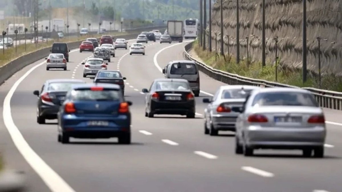 Trafik Sigortasında Yeni Dönem: Primlere Zam Geldi, Ödemeyen Araçla Çıkamayacak