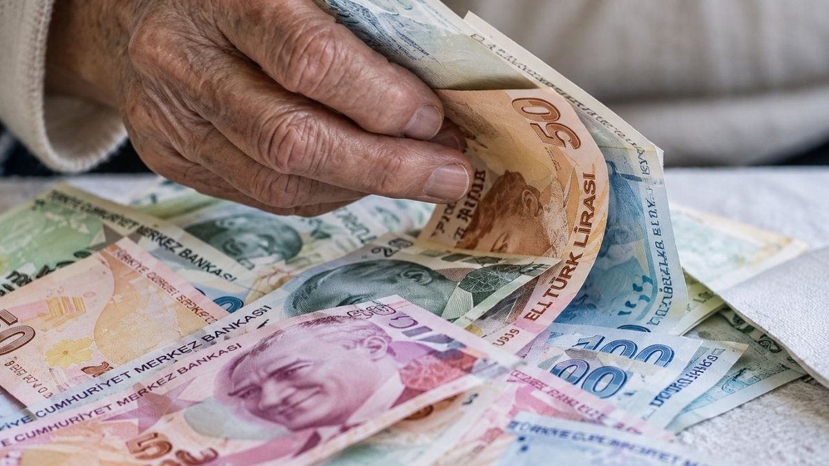 Yüksek Prim Ödeyen Emekliler İçin Dikkat Çeken Maaş Değerlendirmesi