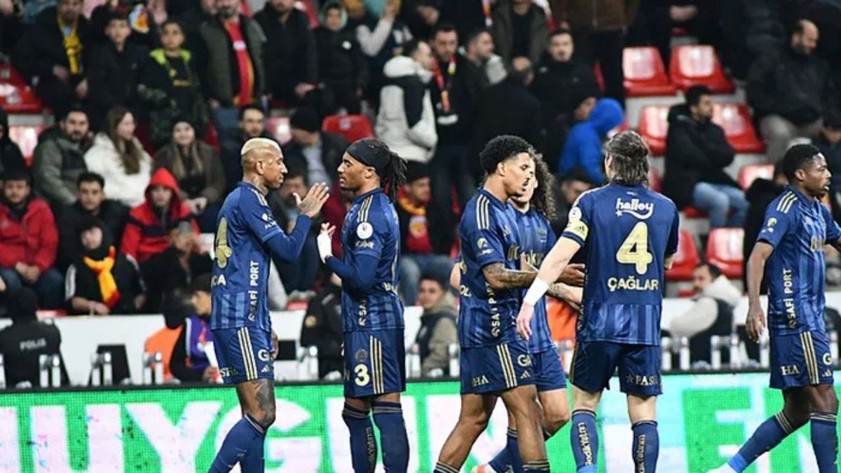 Fenerbahçe İçin Rize Maçı Öncesi Tehlike: 7 Oyuncu Derbi Riskinde