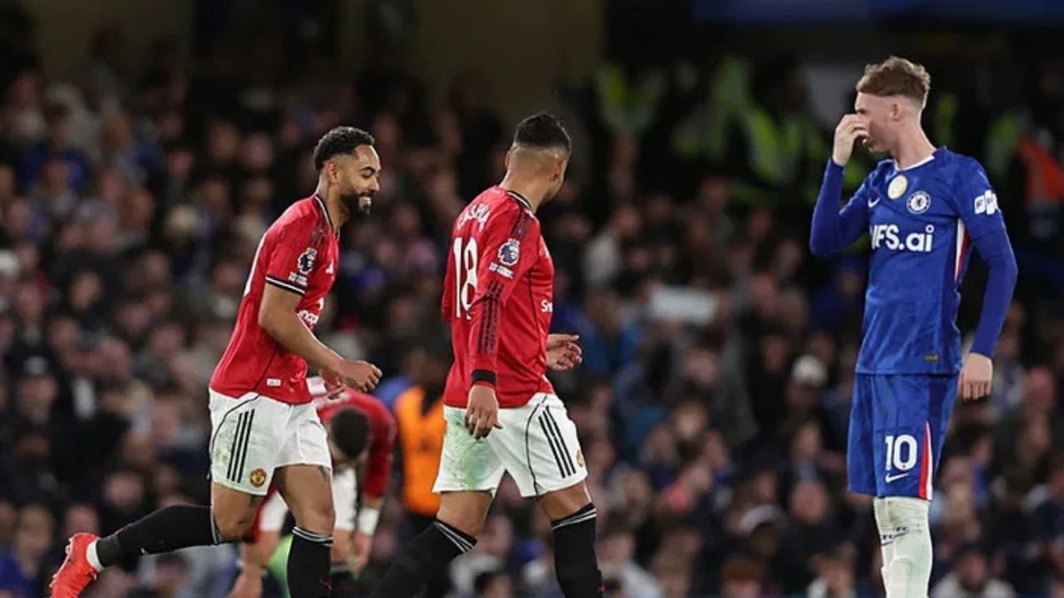Manchester United, Chelsea'yi 1-0'lık Skorla Yenmeyi Başardı