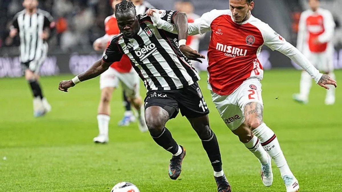 Beşiktaş'ın Sol Bek İçin Hedefi: Alejandro Grimaldo Dikkat Çekiyor