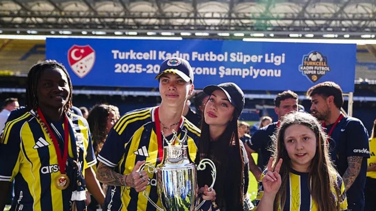 Andrea Staskova’nın Rakip Takıma Mesajı: "Fenerbahçe Daha İyi