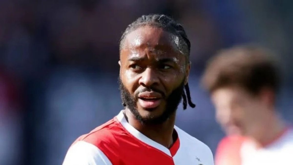 Raheem Sterling Olayı Futbol Dünyasını Sarstı: Lüks Aracıyla Bariyerlere Çarptı, Gözaltına Alındı