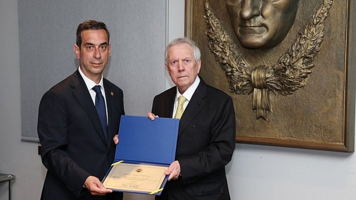 Fenerbahçe’de Büyük Fedakarlık Başkan Aziz Yıldırım Cebinden Karşılayacak