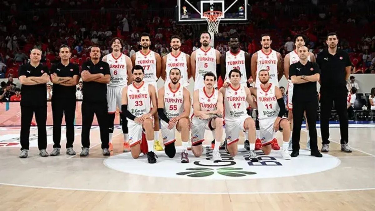 Malachi Flynn Milli Formayla İlk Maçına Çıktı İsviçre Karşısında Etkili Performans