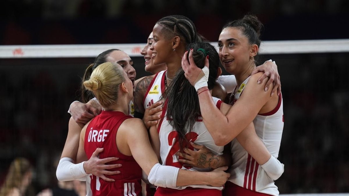 Filenin Sultanları Japonya Zaferiyle VNL Finallerine Adını Yazdırdı