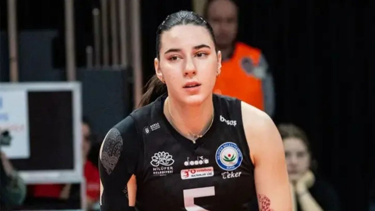 Galatasaray Kadın Voleybol Takımına Genç Smaçör Takviyesi Ege Melisa Bükmen İmzayı Attı