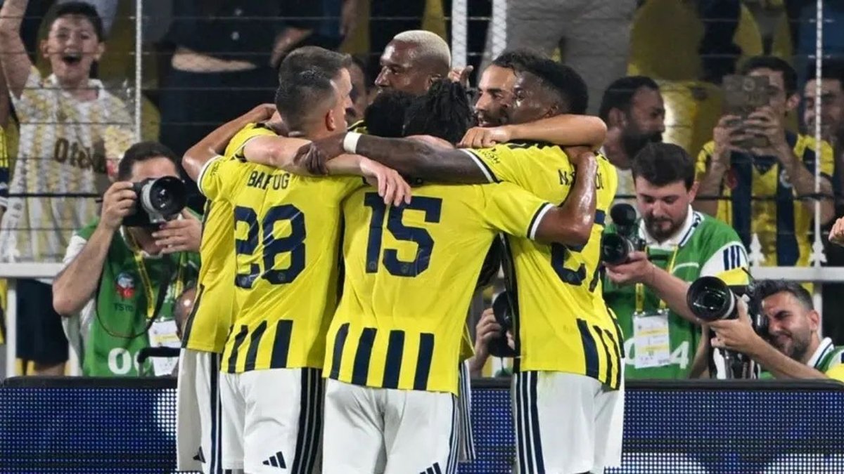Fenerbahçe’de Sturm Graz Maçı Öncesi UEFA Listesinde Değişiklik
