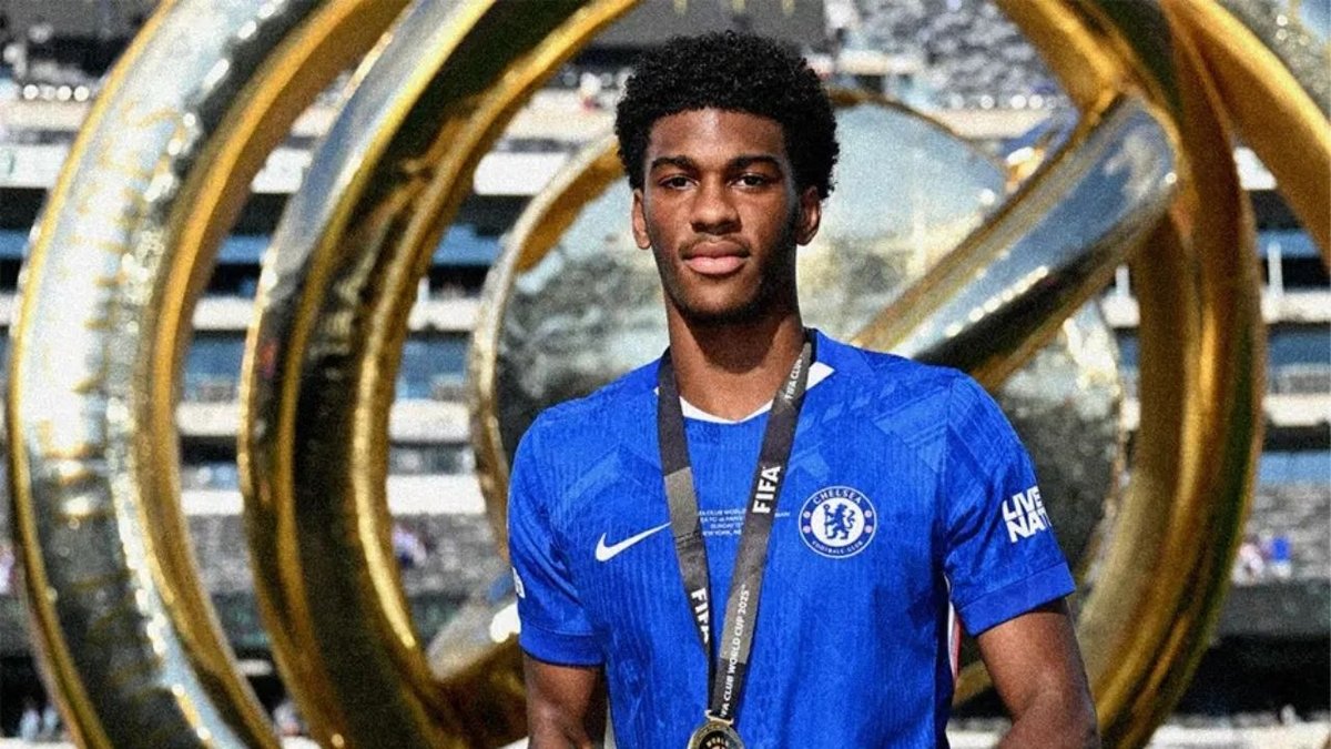 Fenerbahçe’de Semedo’nun Yerine Genç Sağ Bek Arayışı: Listede 25 Milyon Euroluk İsim