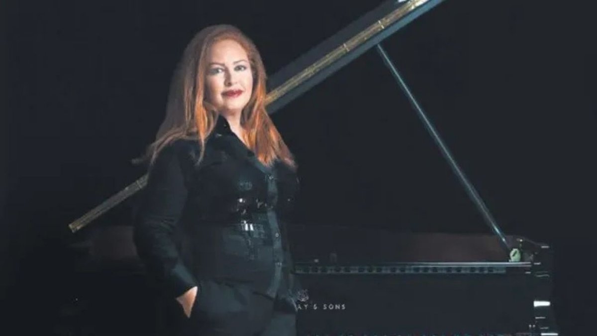 AKM'de Mehveş Emeç ile Eşsiz Bir Piyano Performansı Gerçekleşti