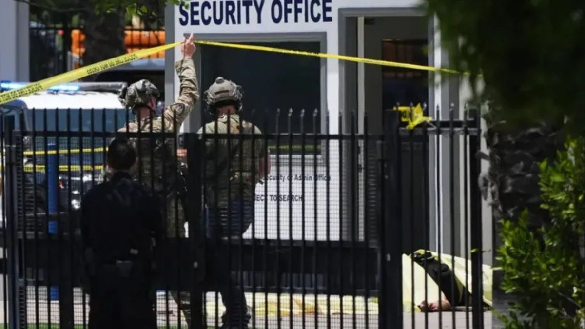 Amerika'da Camiye Yapılan Silahlı Saldırıda Üç Kişi Hayatını Kaybetti