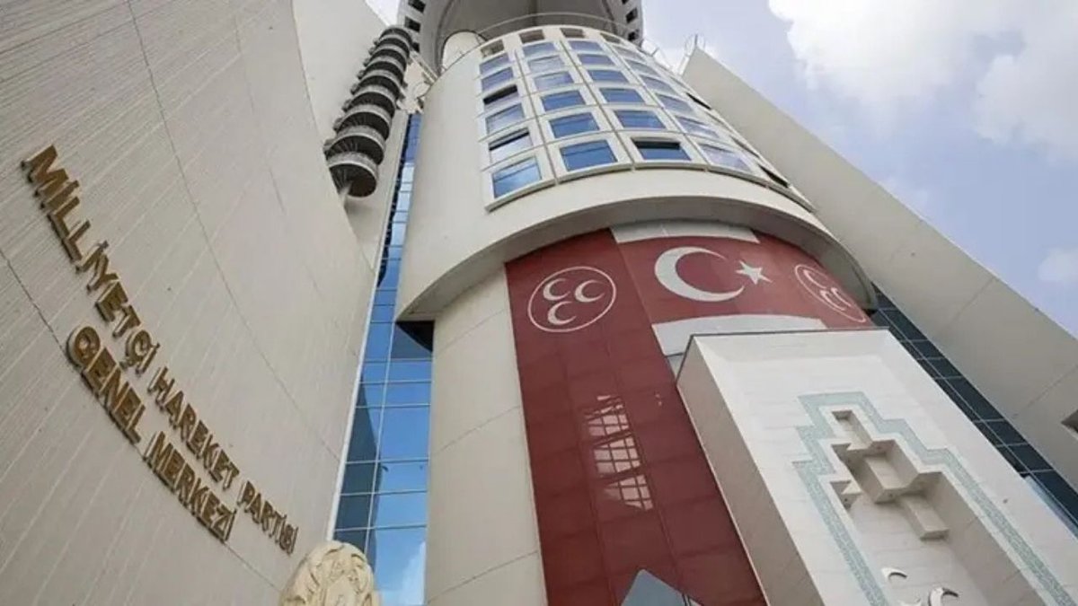 MHP Manisa İl Teşkilatı Tüzük Gereği Feshedildi: İl Başkanlığına Nurullah Savaş Atandı