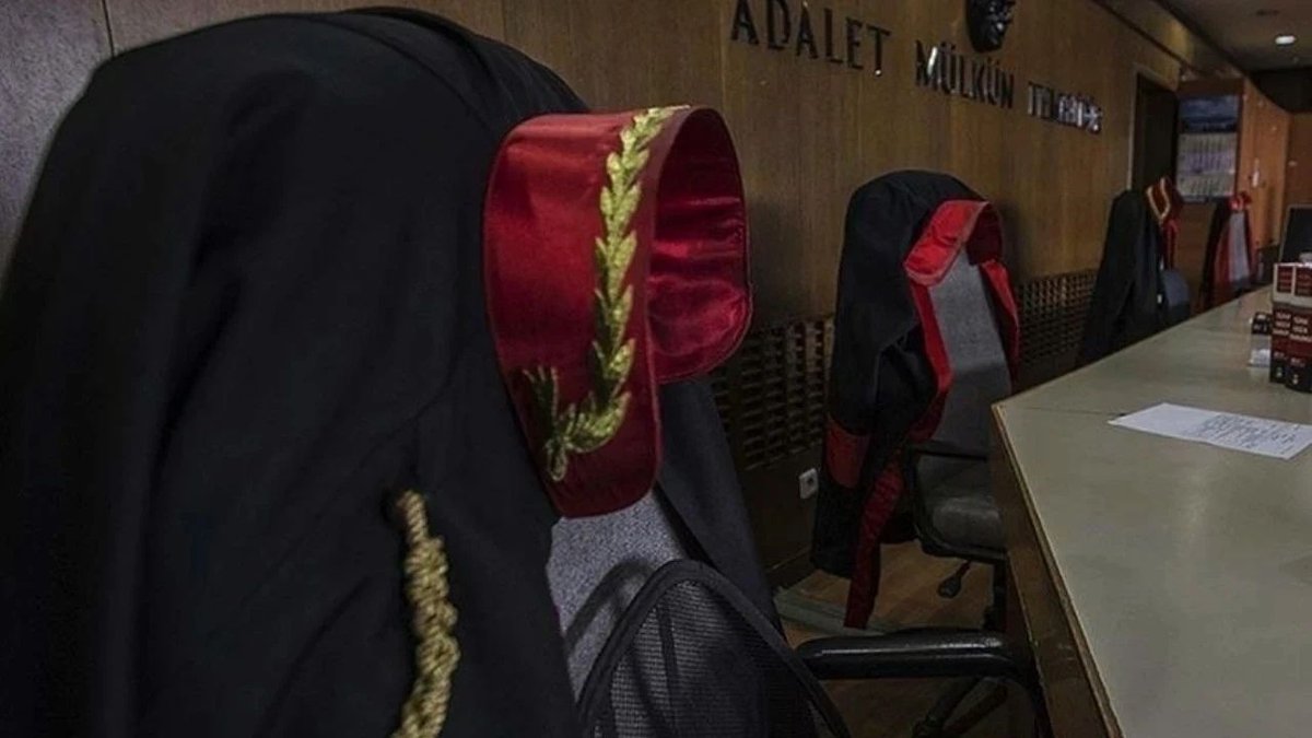 Gebze Adliyesi’nde Duruşma Sırasında Kalp Krizi Geçiren Cumhuriyet Savcısı Hayatını Kaybetti