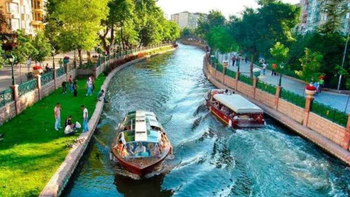 Porsuk Çayı Neden OİlinEn Çok Ziyaret Edilen Noktalarından Biri Oldu?