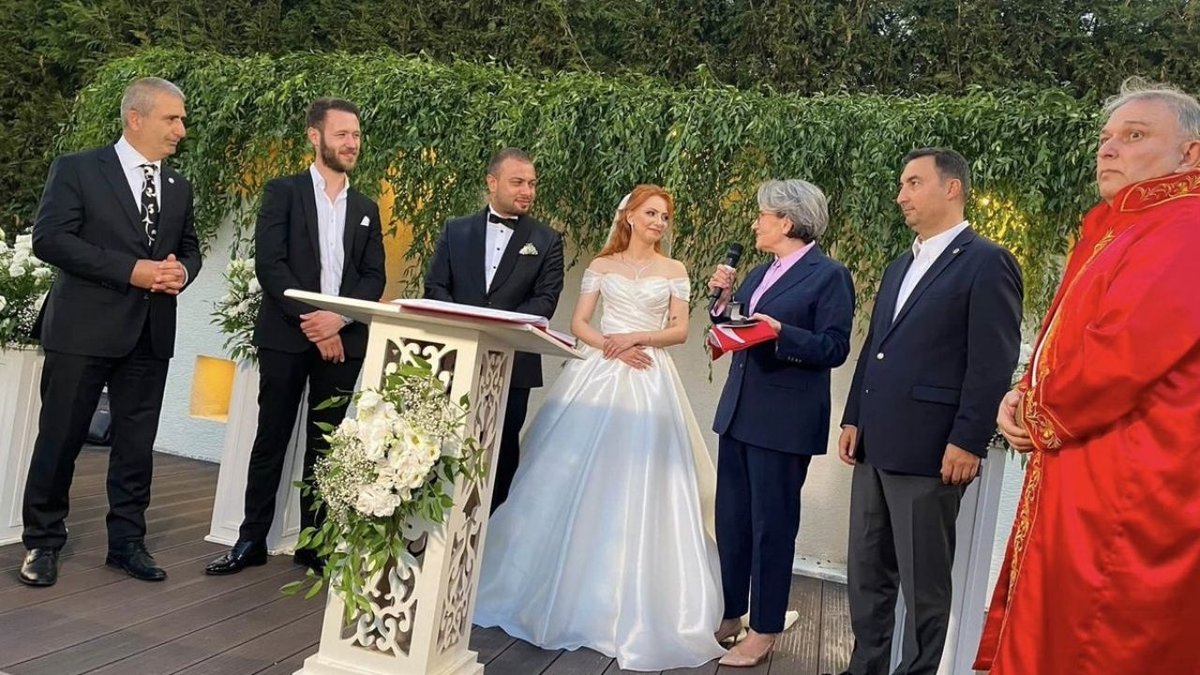 Meral Akşener Uzun Süre Sonra Kocaeli’de Görüldü