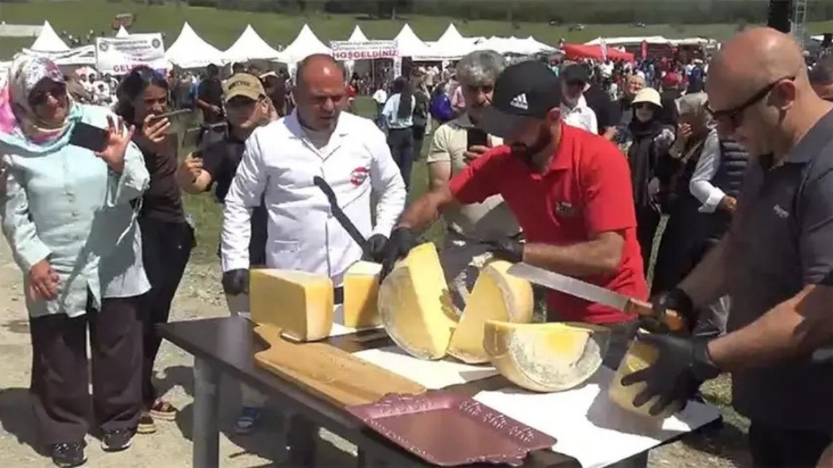 Göle Kaşar Festivali Renkli Görüntülere Sahne Oldu Yöresel Lezzetler Ve Eğlence Bir Arada