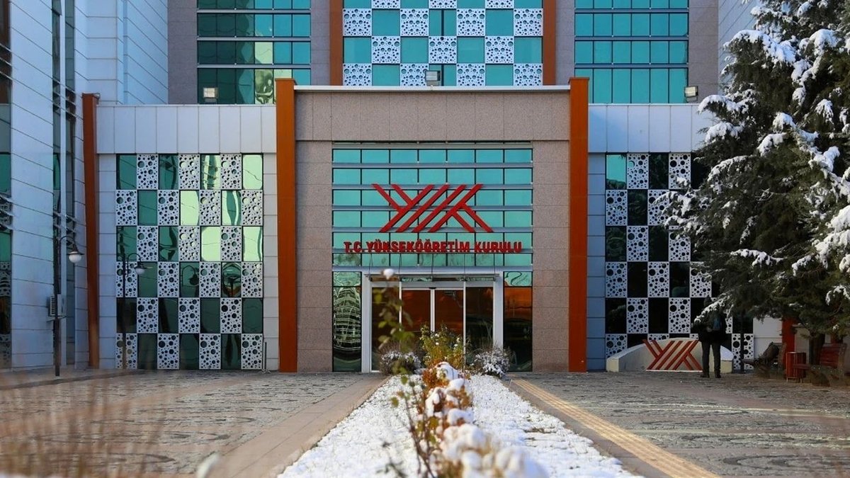 YÖK’ten Vakıf Üniversitelerine Öğrenim Ücreti Artışı Uyarısı