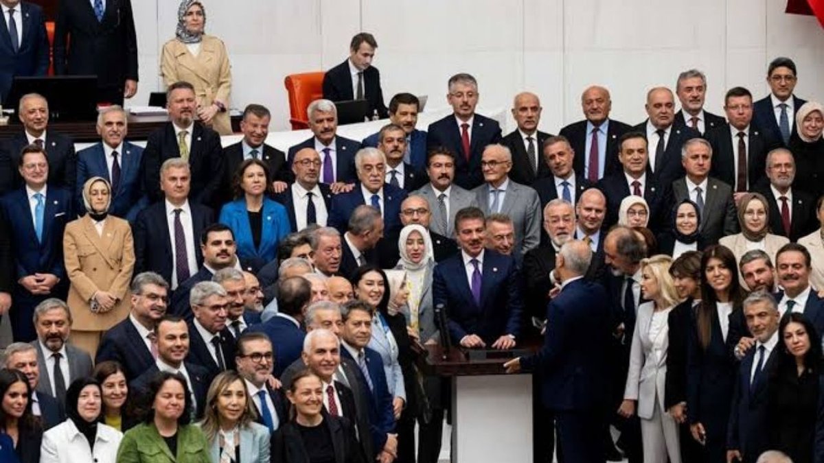 Kritik Oylamada AK Parti’den 8 Milletvekilinin Katılmaması Dikkat Çekti