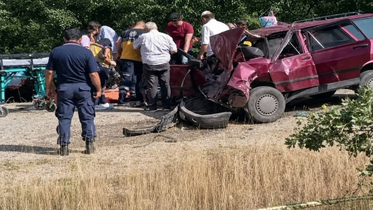 Afyonkarahisar’da İki Otomobil Çarpıştı: 1 Ölü, 5 Yaralı