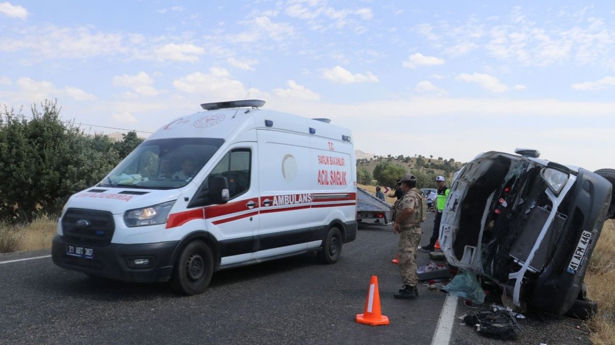 Diyarbakır’da Minibüs Kazasında Ölü Sayısı 7’ye Çıktı