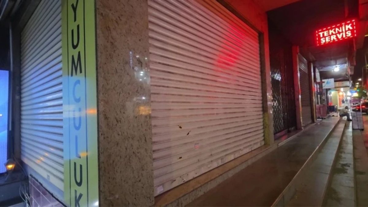Küçükçekmece’de Kuyumcu Dükkanına Silahlı Saldırı