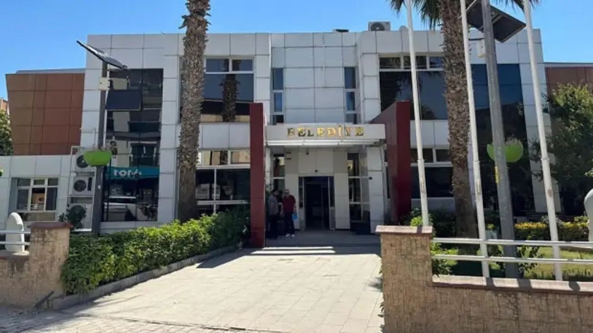 Seferihisar Belediyesi Soruşturmasında Yeni Gelişme: İki Şoför Gözaltında