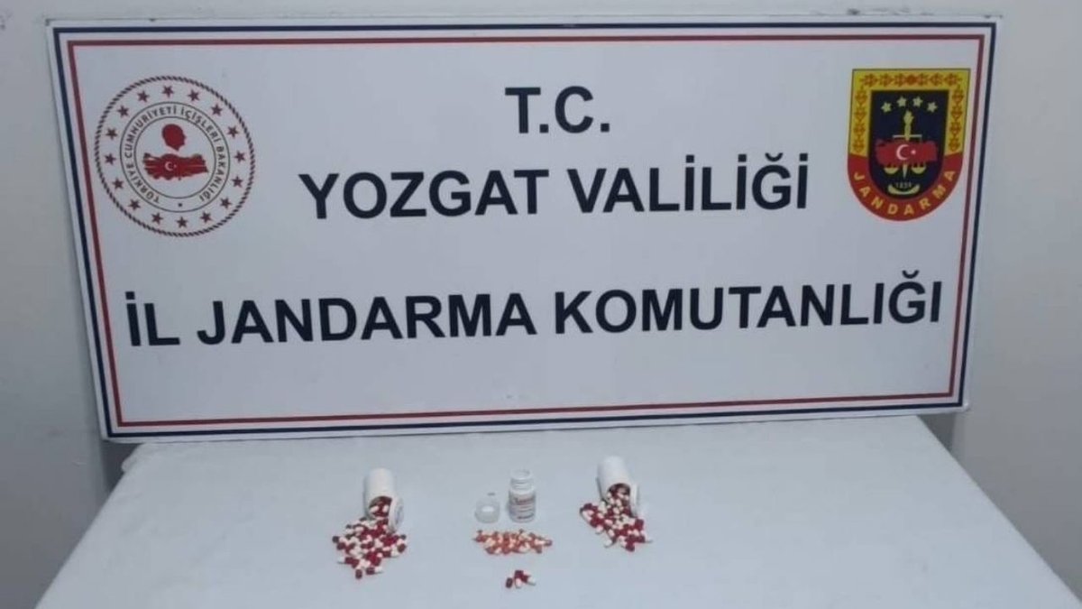 Yozgat’ta Otobüste Uyuşturucu Operasyonu: 139 Sentetik Hap Ele Geçirildi