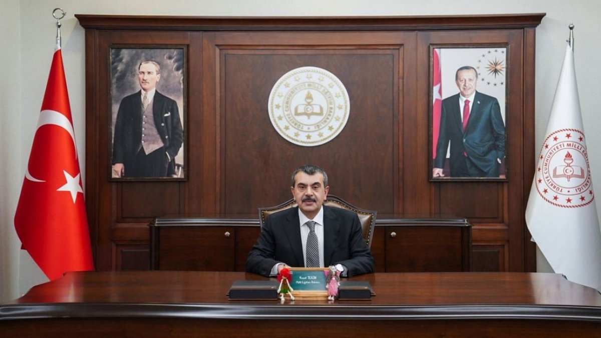 Velilerin Okula Girişi Yasaklandı mı? MEB'in Yeni Veli Randevu Sistemi ile İlgili Bilmeniz Gerekenler