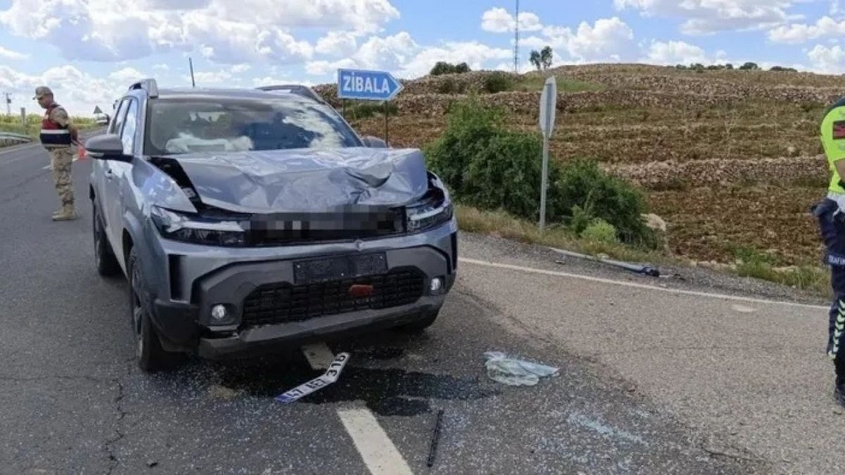 Mardin Midyat’ta Feci Trafik Kazası: İki Otomobil Çarpıştı, 4 Kişi Yaralandı