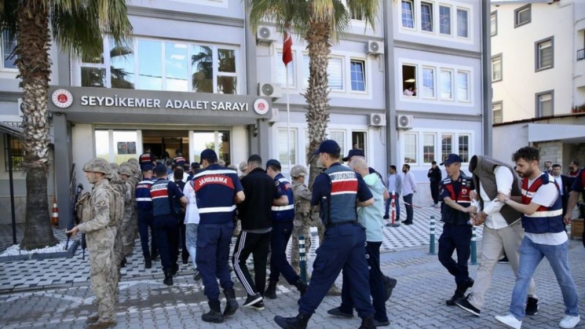 ‘Daltonlar’ Örgütü Mahkeme Başkanına Tehdit Gönderdi: 7 Şüpheli Hakkında 9 Yıla Kadar Hapis İstendi