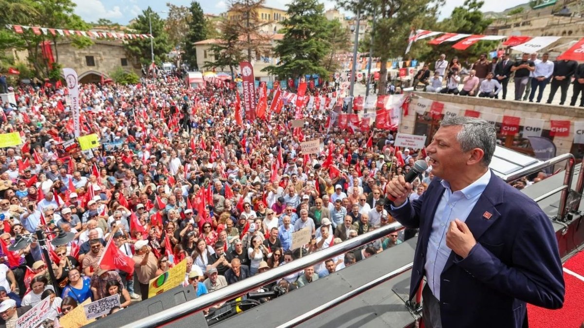 Özgür Özel’den “Yürüyüş” Vurgusu: “Gerekirse Baş Vereceğim Ama Baş Eğmeyeceğim”