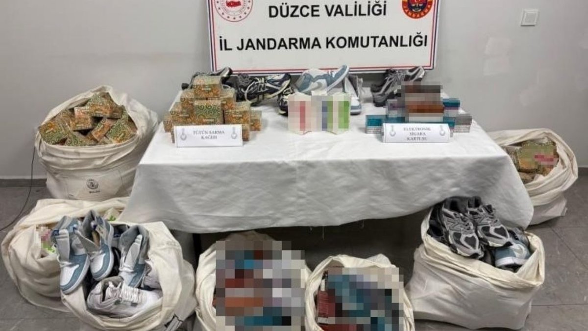 Düzce’de Kargo Operasyonu: Kaçak Elektronik Sigara ve Tütün Ürünleri Ele Geçirildi