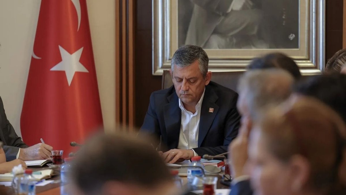 Özgür Özel MYK Toplantısında Yol Haritası Masada Kritik Başlıklar Görüşüldü