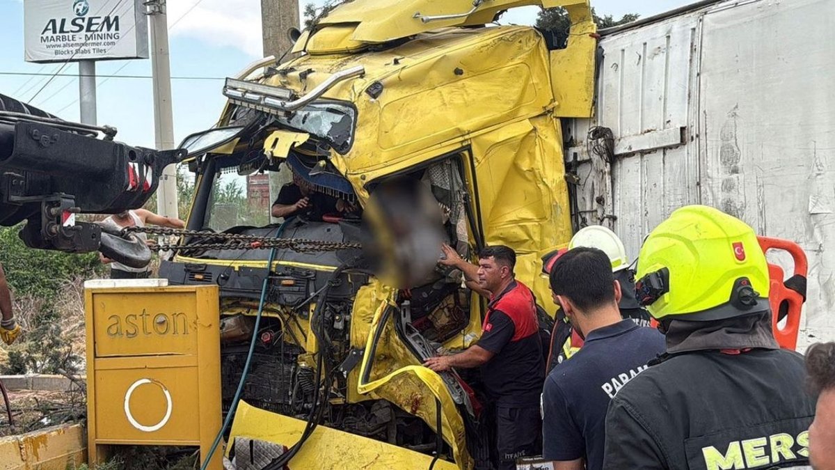 Mersin’de Dehşete Düşüren TIR Kazası İki Kişi Hayatını Kaybetti